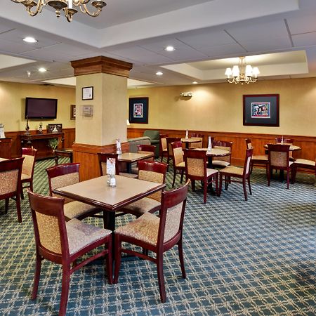 Holiday Inn Express Breaux Bridge By Ihg Henderson Exterior photo