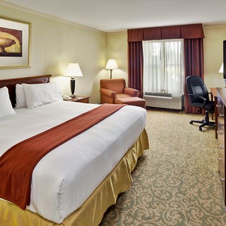 Holiday Inn Express Breaux Bridge By Ihg Henderson Exterior photo