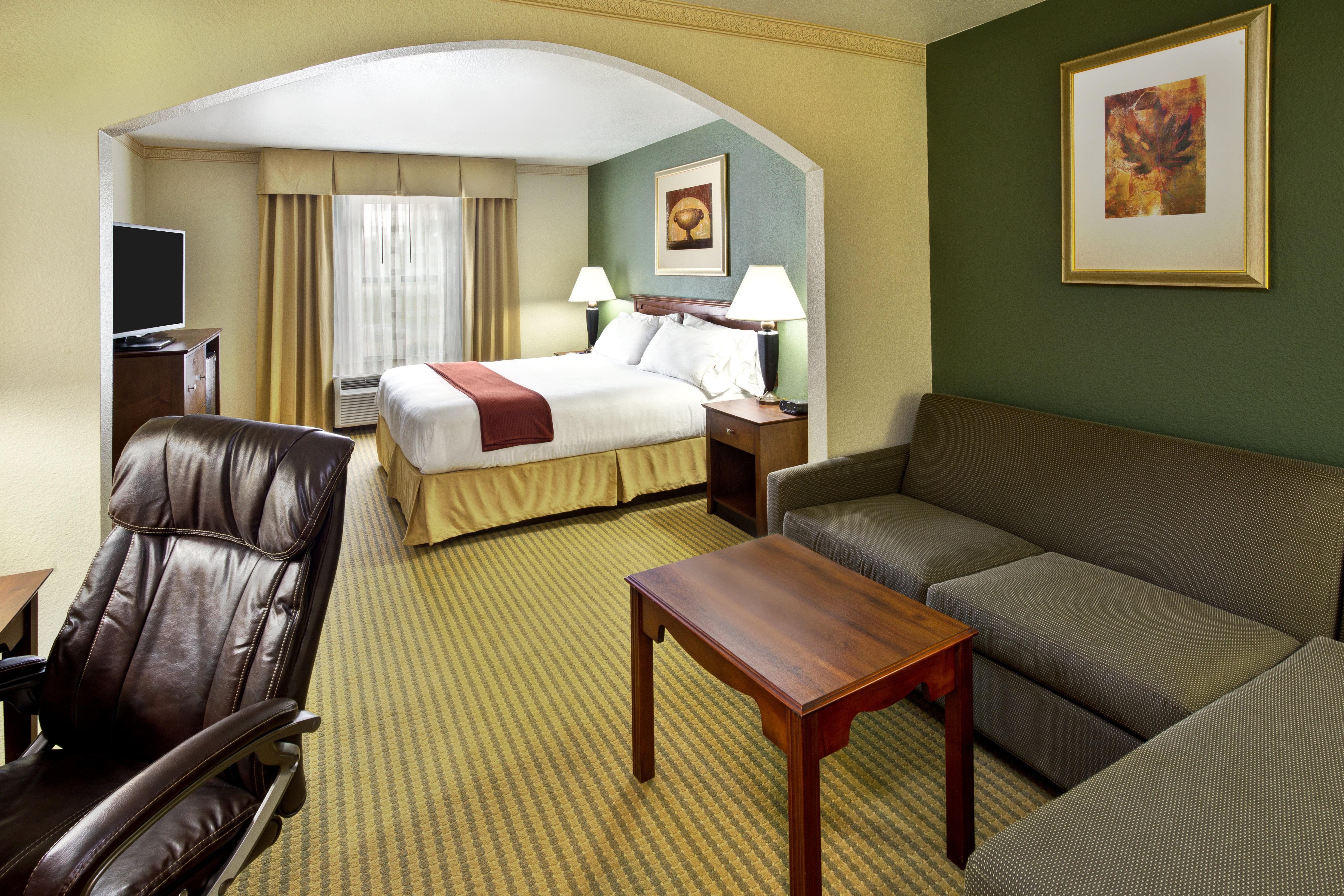 Holiday Inn Express Breaux Bridge By Ihg Henderson Exterior photo