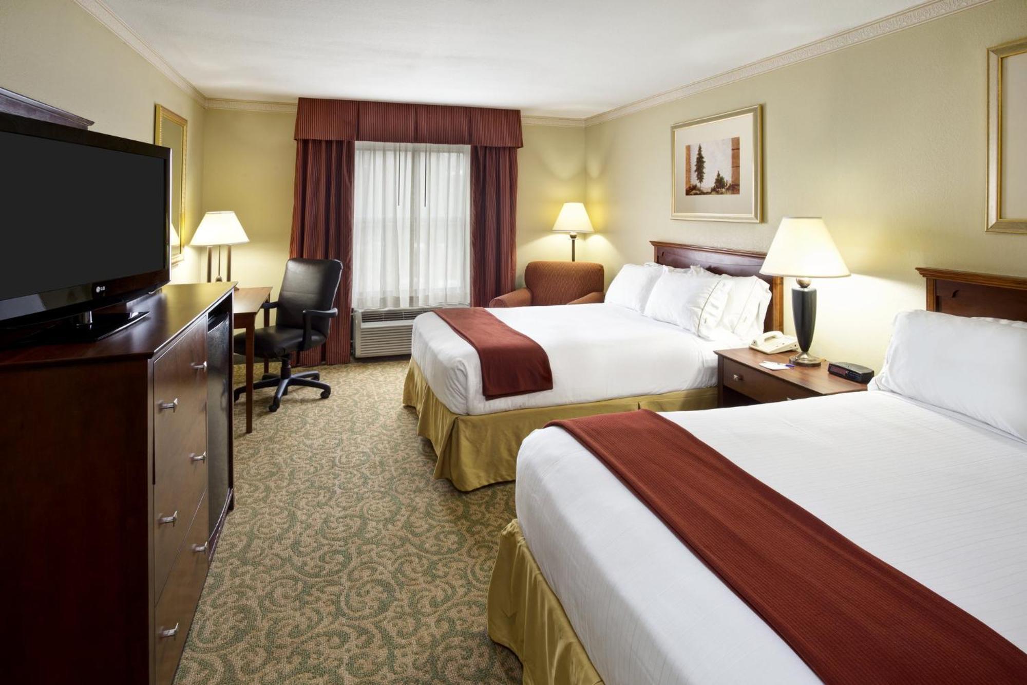 Holiday Inn Express Breaux Bridge By Ihg Henderson Exterior photo