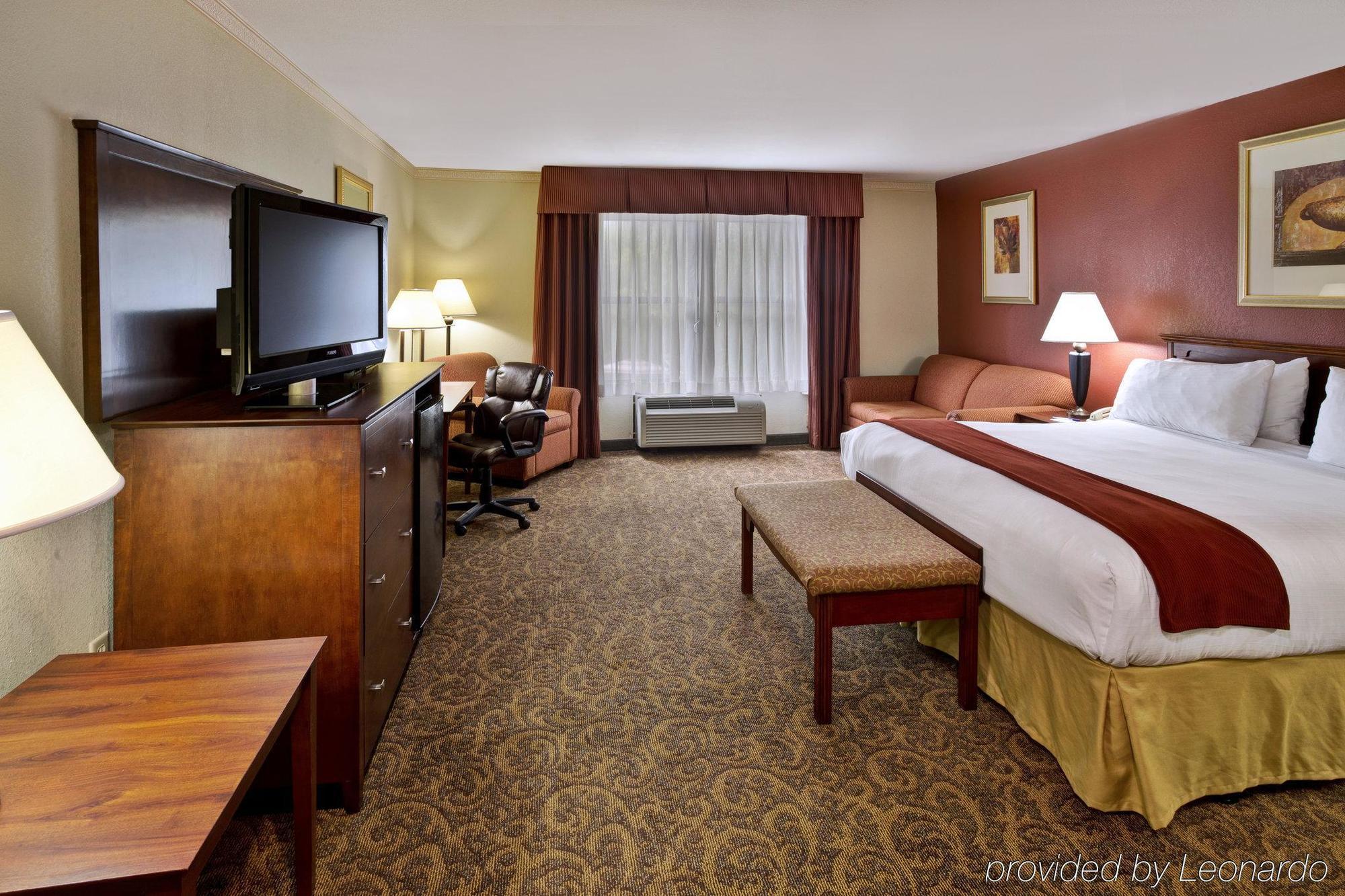 Holiday Inn Express Breaux Bridge By Ihg Henderson Exterior photo