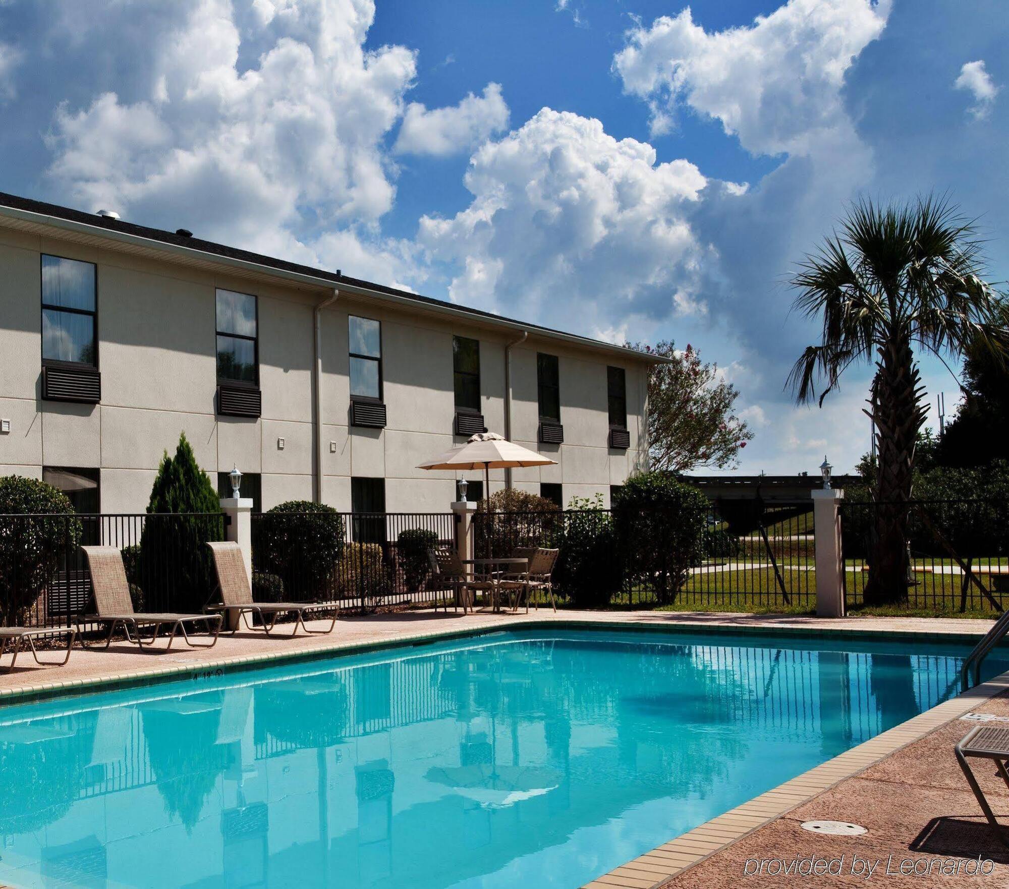 Holiday Inn Express Breaux Bridge By Ihg Henderson Exterior photo